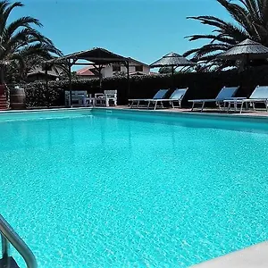 https://residence-cernaia.it-tuscanyhotel.com