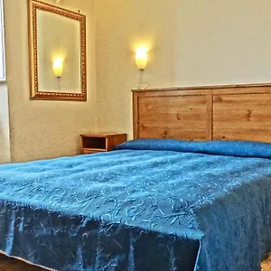 Bed and breakfast House